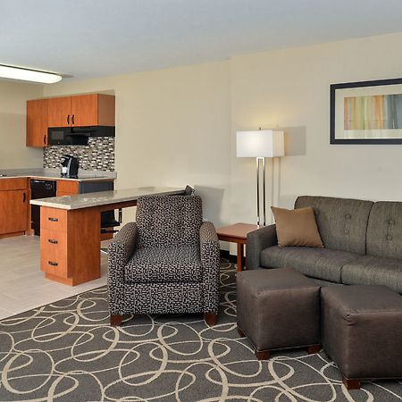 Mainstay Suites Fargo - I-94 Medical Center Bagian luar foto