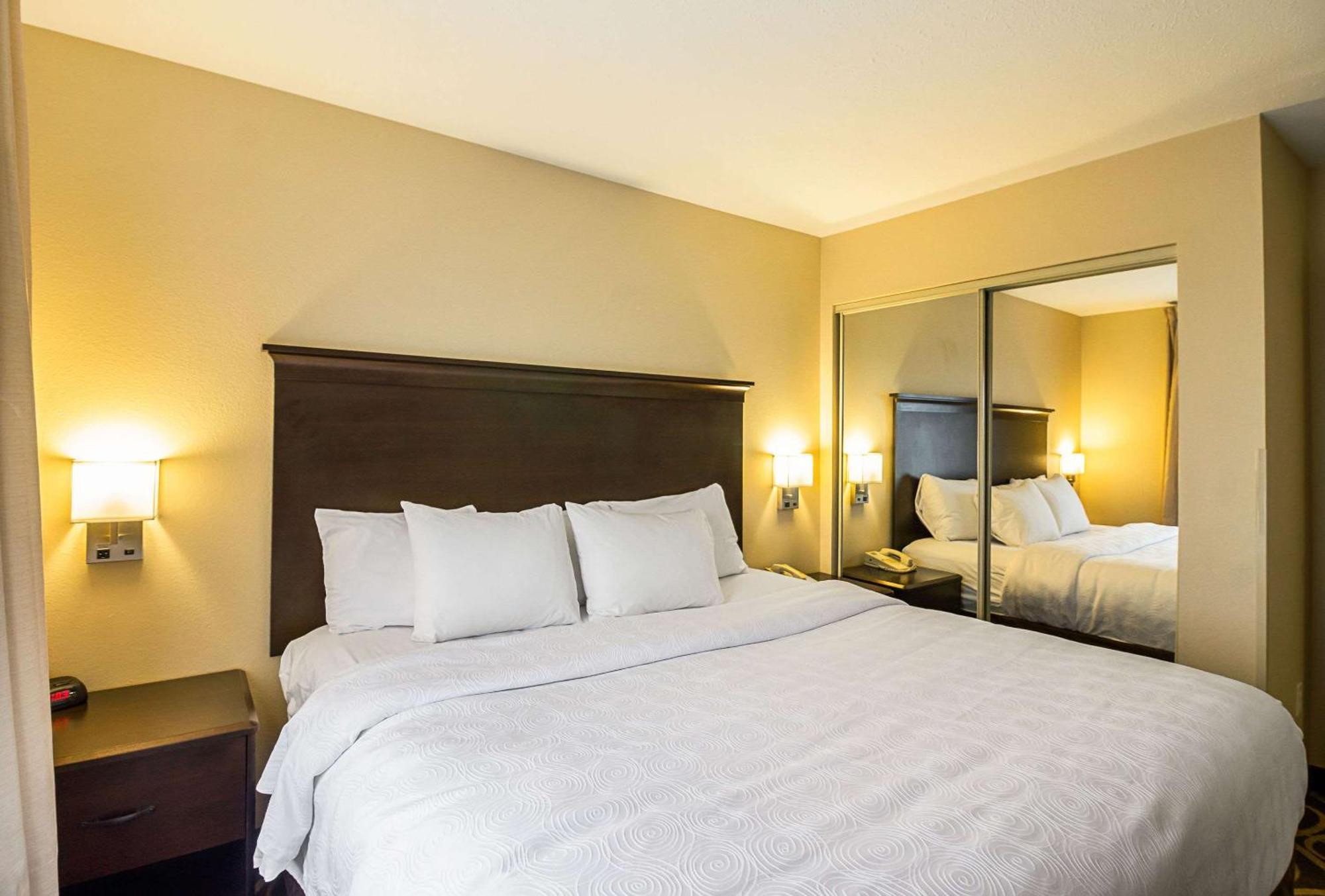Mainstay Suites Fargo - I-94 Medical Center Bagian luar foto
