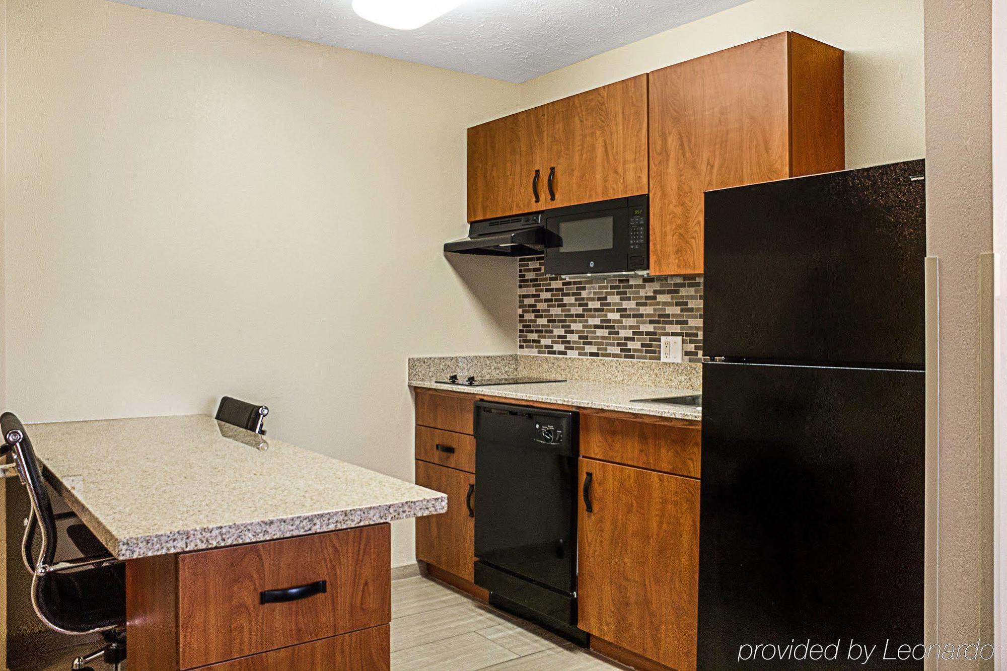 Mainstay Suites Fargo - I-94 Medical Center Bagian luar foto